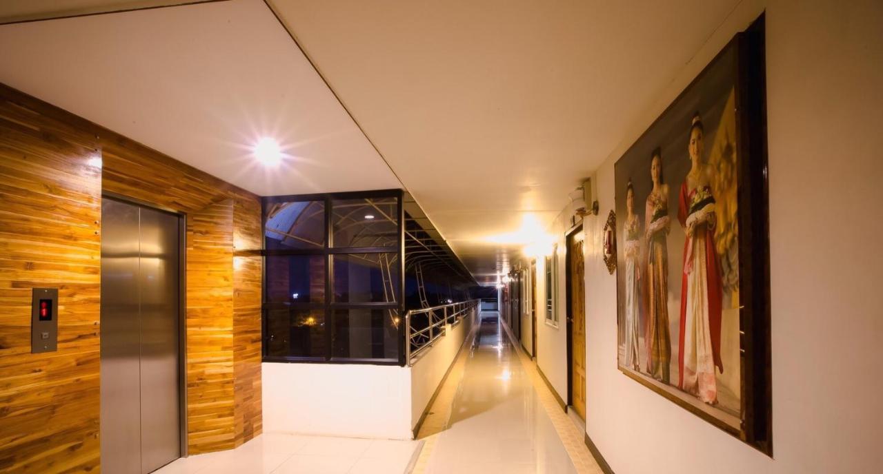 Bander Hotel Phu Khieo Buitenkant foto