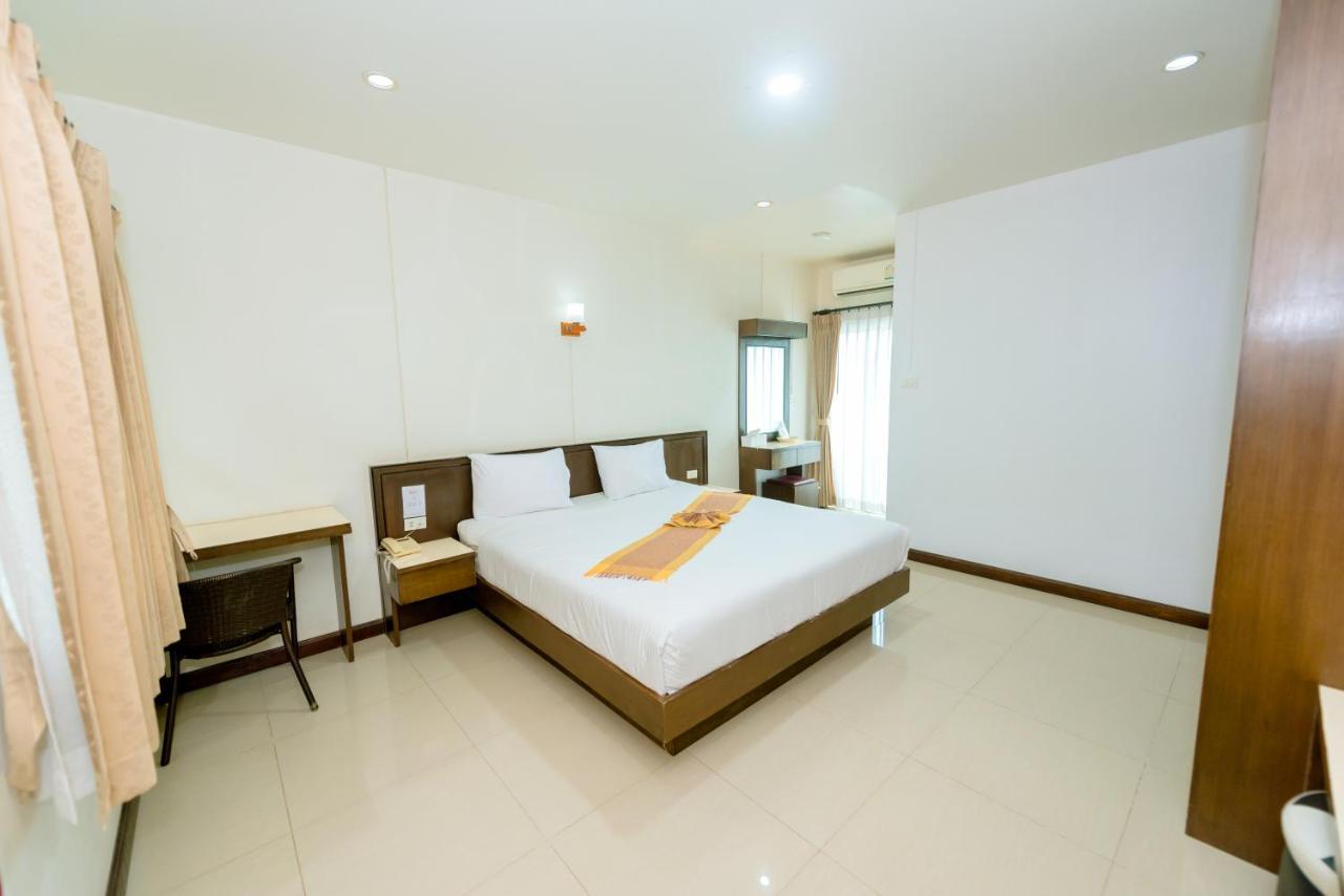 Bander Hotel Phu Khieo Buitenkant foto