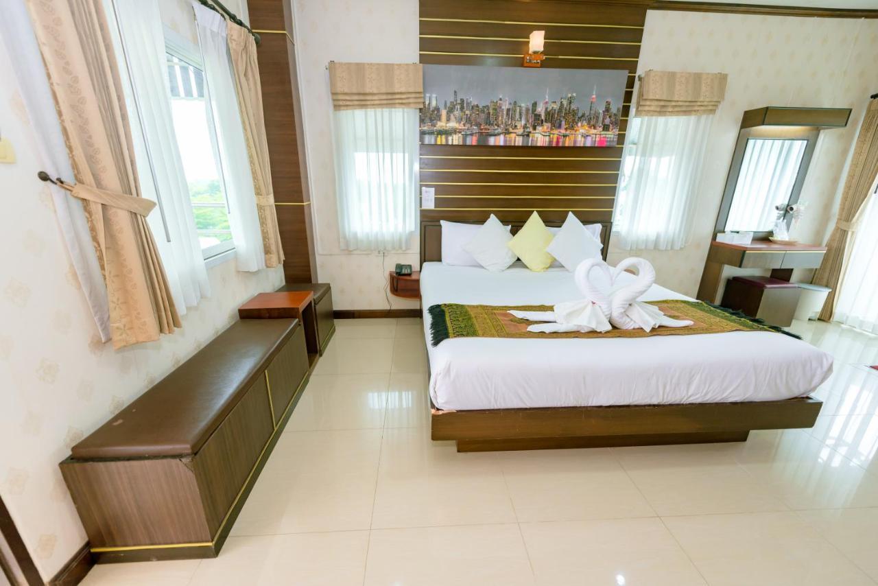 Bander Hotel Phu Khieo Buitenkant foto